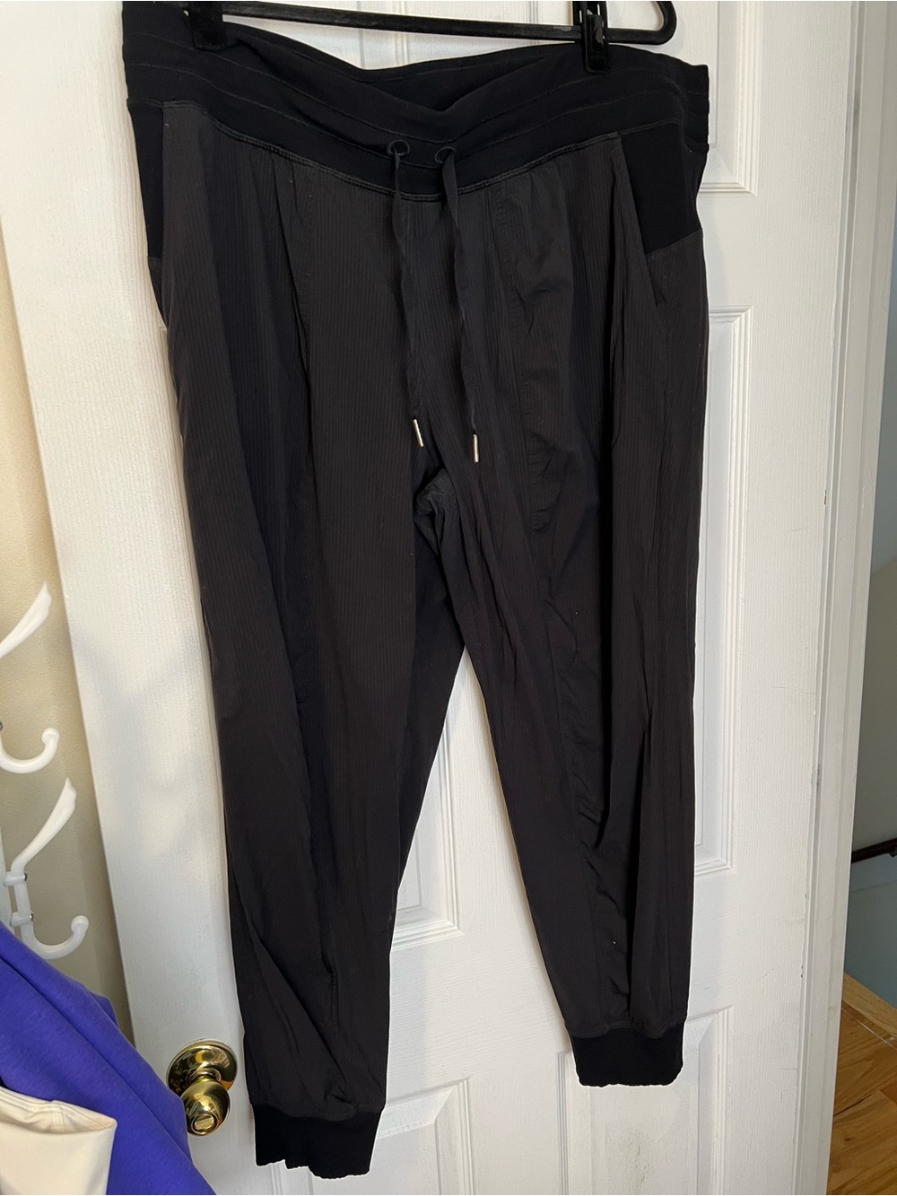 #393 Lululemon Dance Studio Jogger 29” Black Size 18 Swift Ribbed EUC - Picture 2 of 7